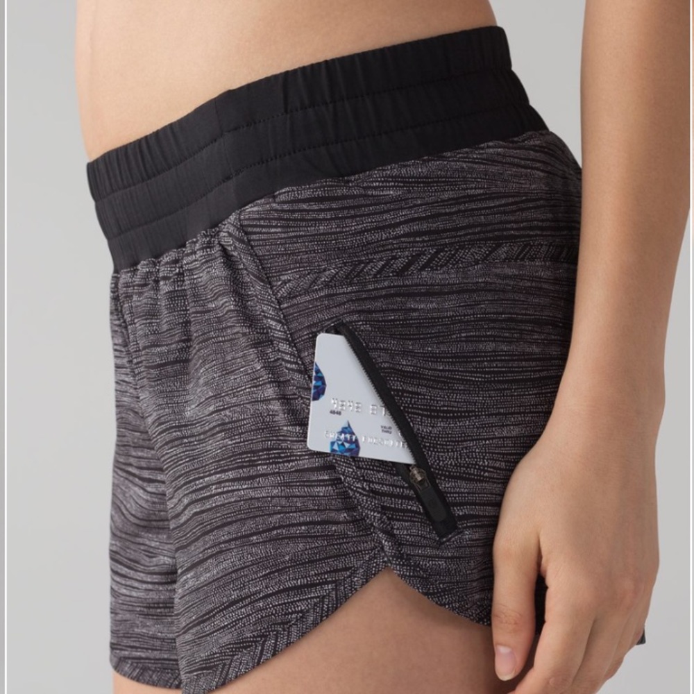 Lululemon Tracker Short IV (4-way Stretch 4") NWOT